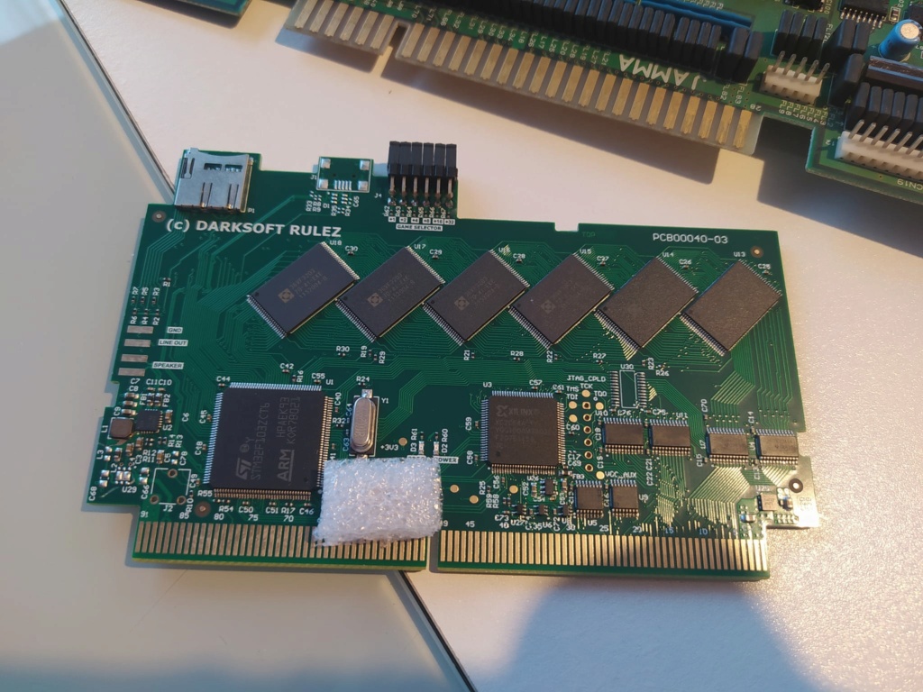 42767210.jpg