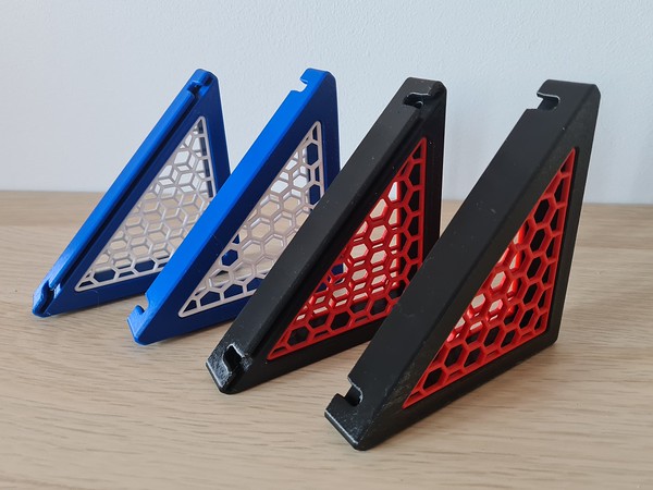 Blue_And_Red-M.jpg