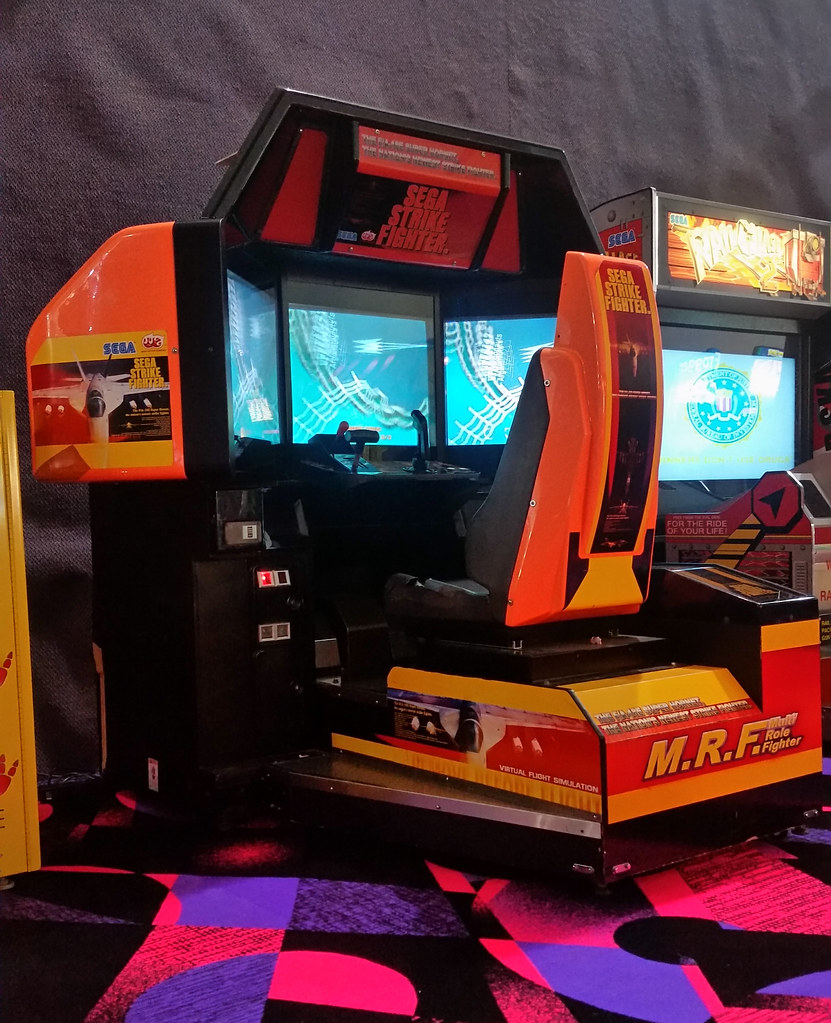 Cab Sega Strike Fighter DX.jpeg