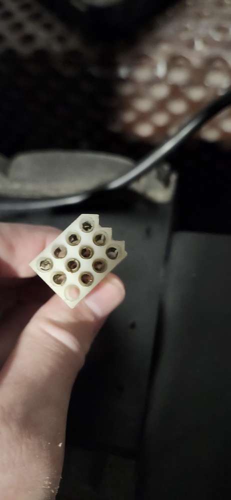 card_reader_plug.jpg