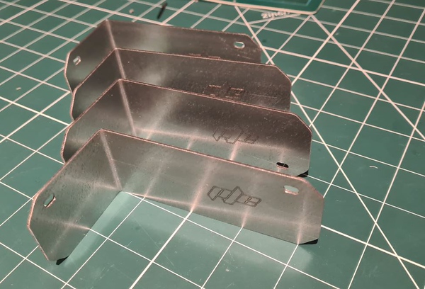 Corner_Brackets_V1-M.jpg