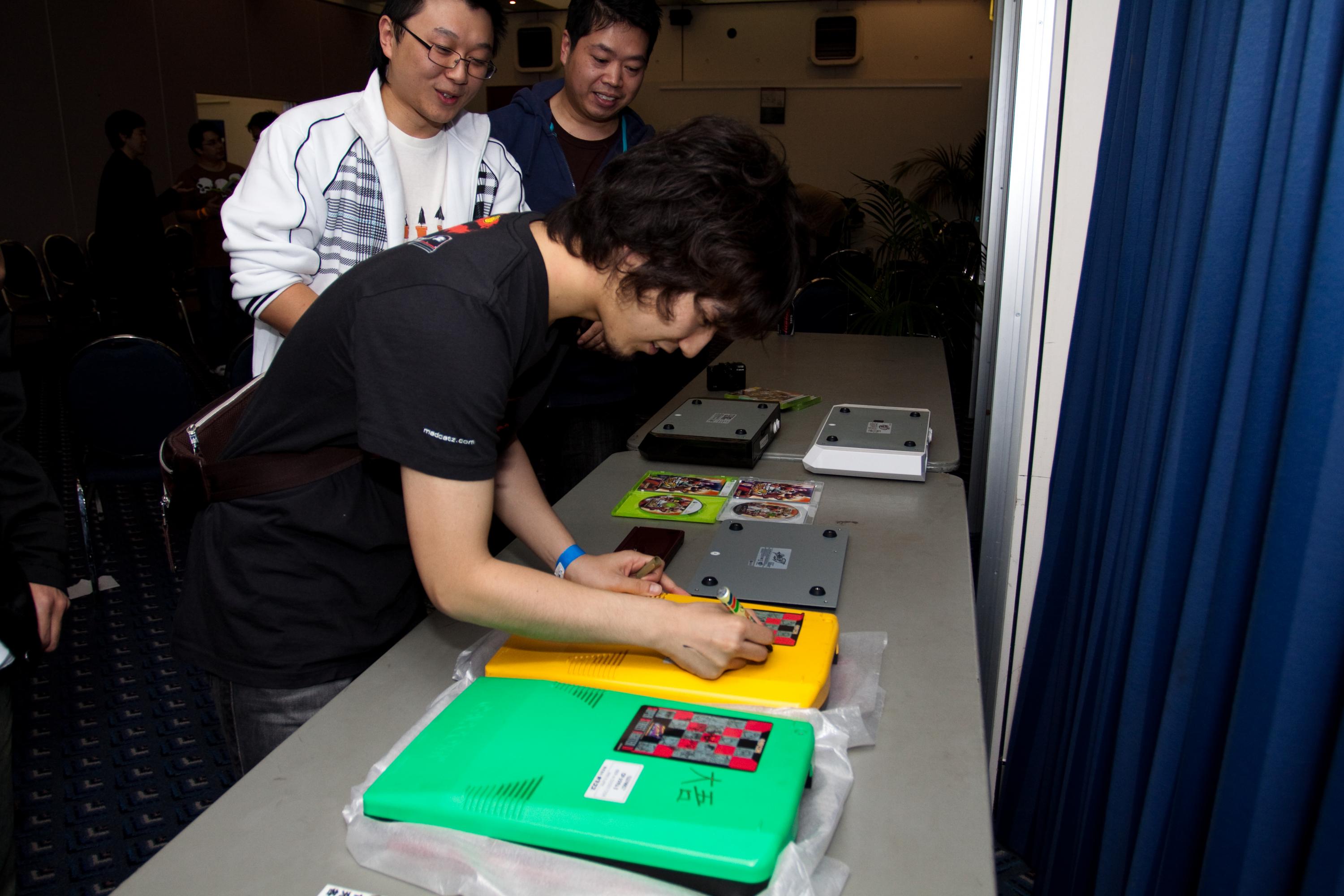 daigo-signing-2.jpg