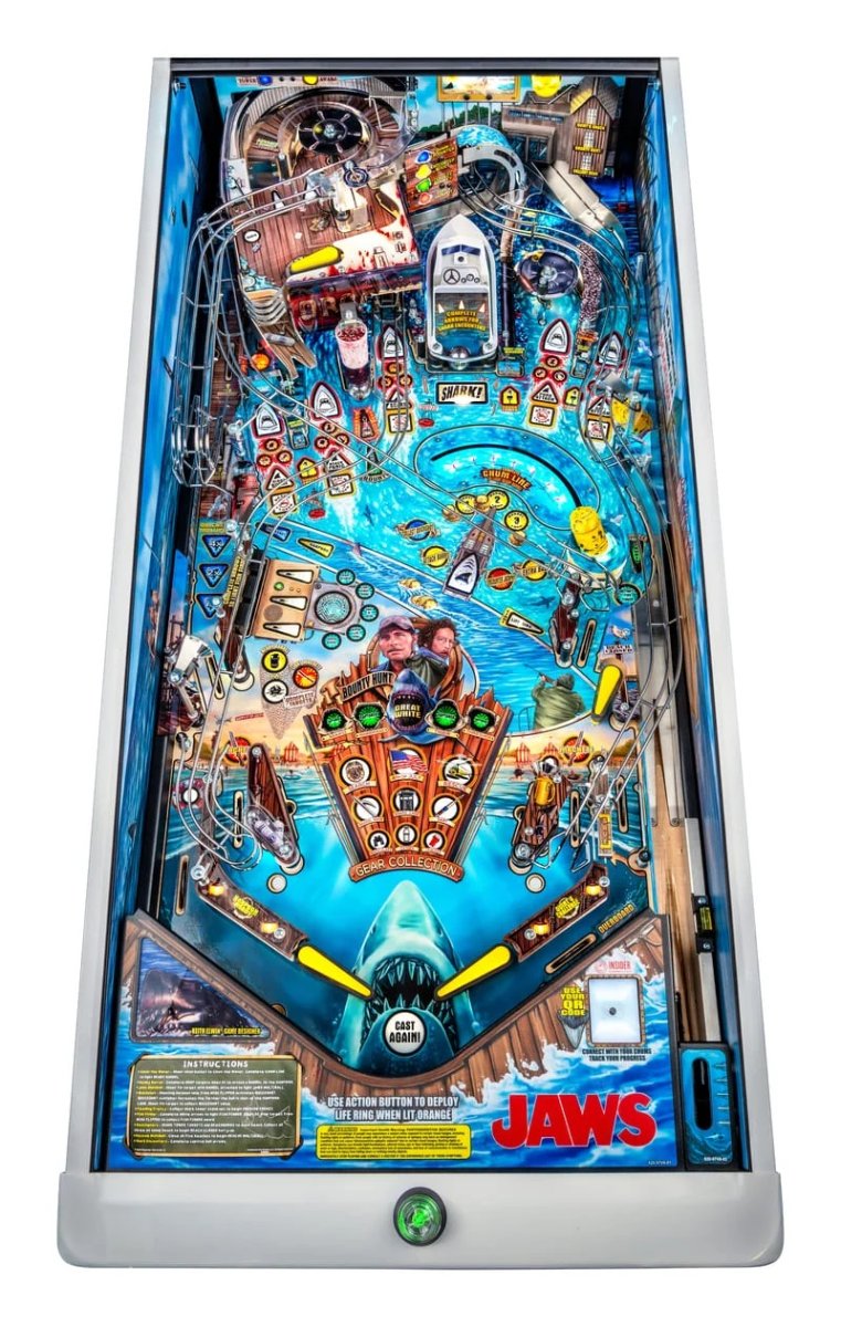 Flipper-Jaws-Stern-Pinball-Limited-Edition-Playfield.jpg