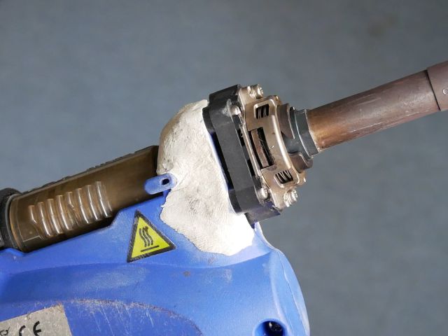 hakko_fr-300_epoxy_putty.jpg