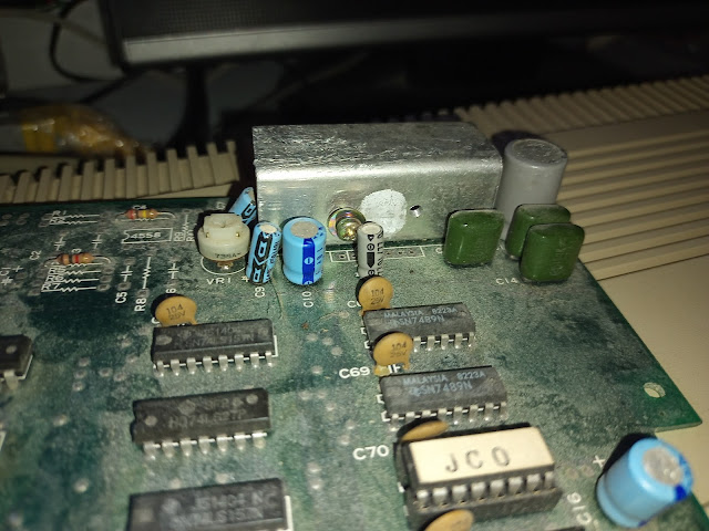 Missing_sound_amplifier.jpg