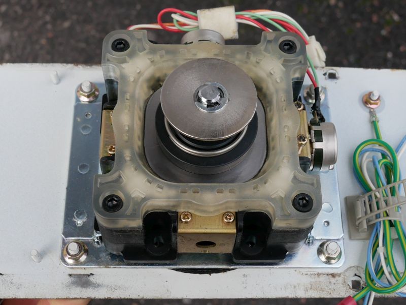 monkey_ball_joystick_restrictor_disc_2.jpg