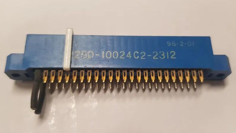 namco_system_11_12_kick_harness_connector.jpg