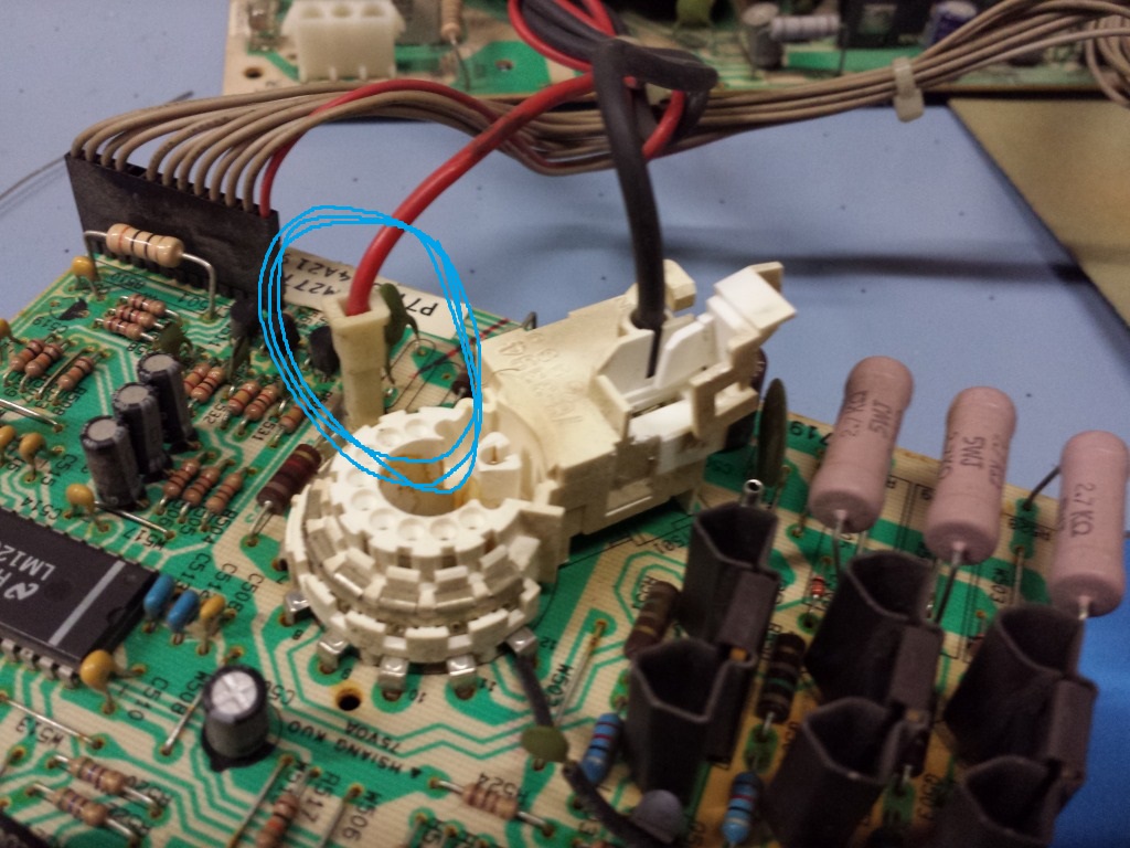 neckboard connector.jpg