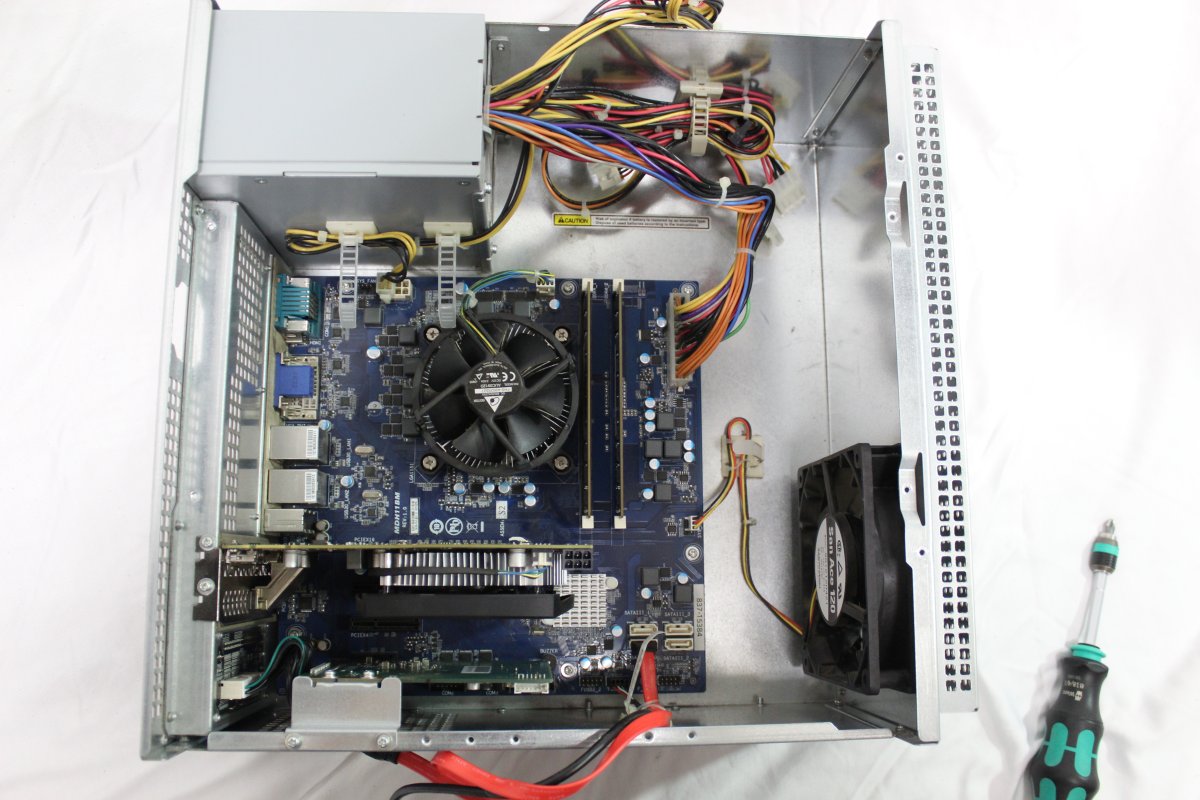 Nu2_motherboard.JPG