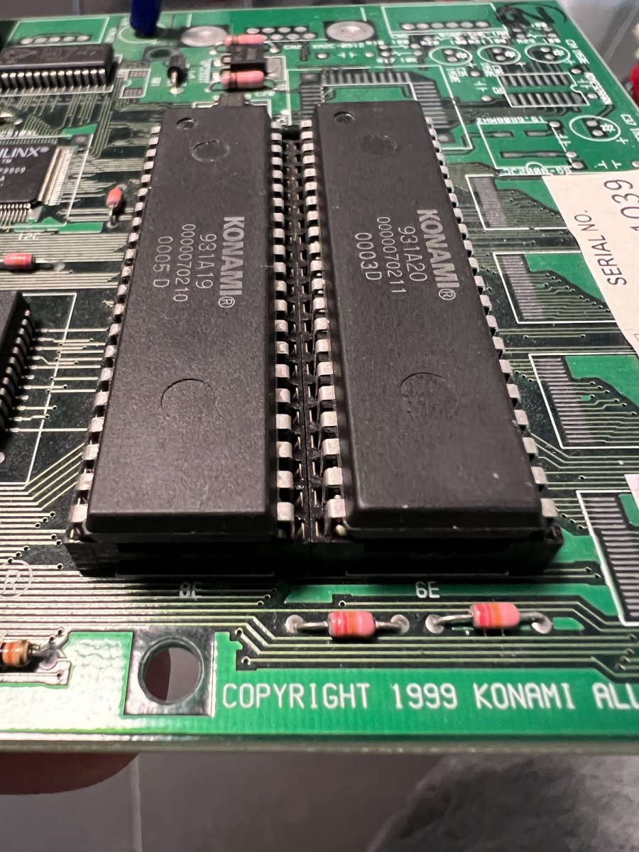 roms1.jpg
