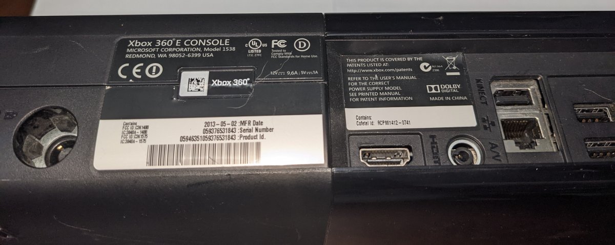 Xbox360E_Back.jpg
